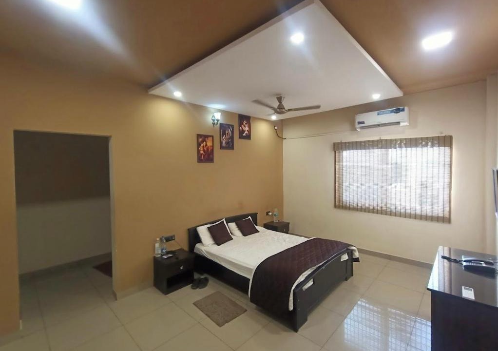 Hassan Hotel | HMT COMFORTS