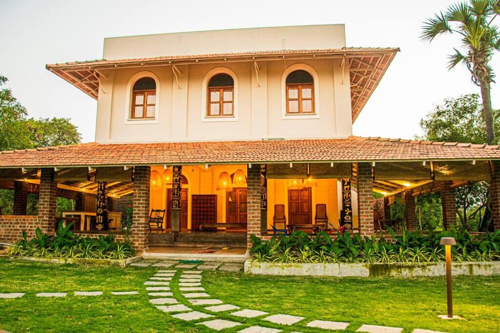 Tiruvannamalai Bed & Breakfast | Holy Mountain Villa - A LuxUnlock Private Retreat