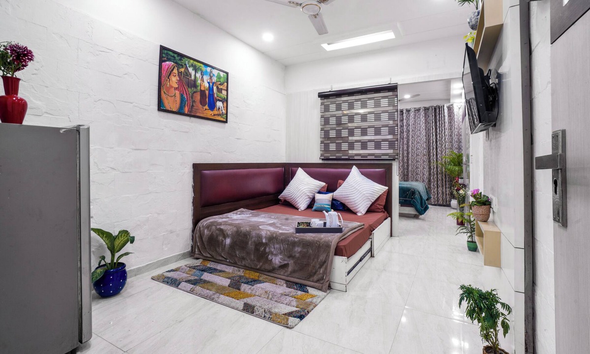 New Delhi Apartment | Homlee - Heritage 2 Bed Room near Pragati Maidan