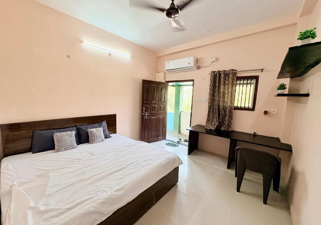 Jabalpur Hotel | Hotel 5 Star Yatri Vishram Dormitory And Rooms