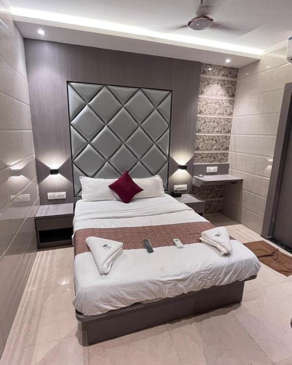 Chembur East Hotel | Hotel Abrol