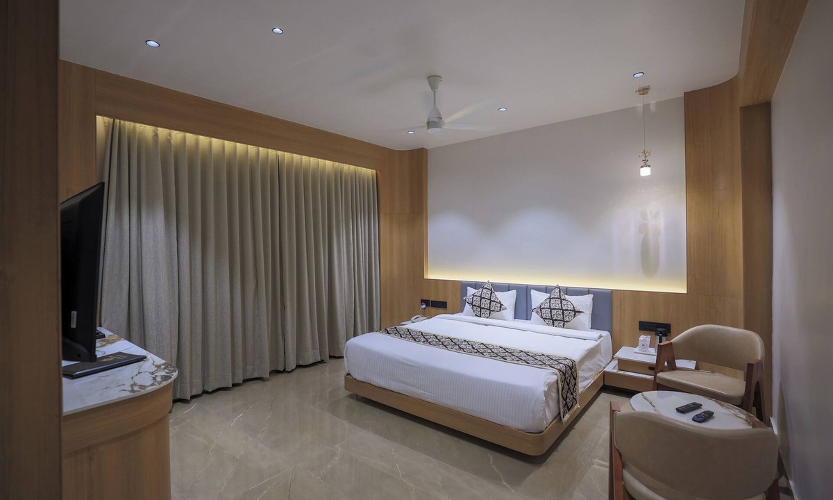 Somnath Hotel | Hotel Aditya Mansingh Inn