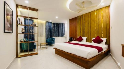 Adyar Hotel | hotel ak grand