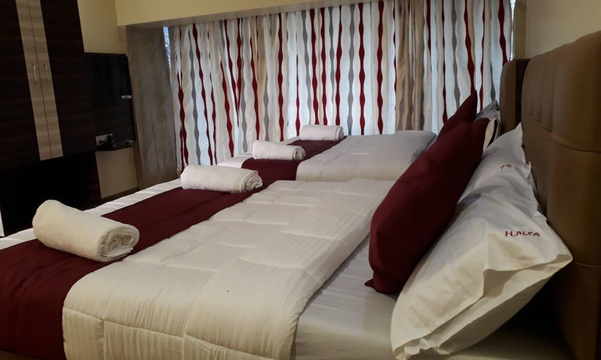Vile Parle West Hotel | Hotel Alfa International