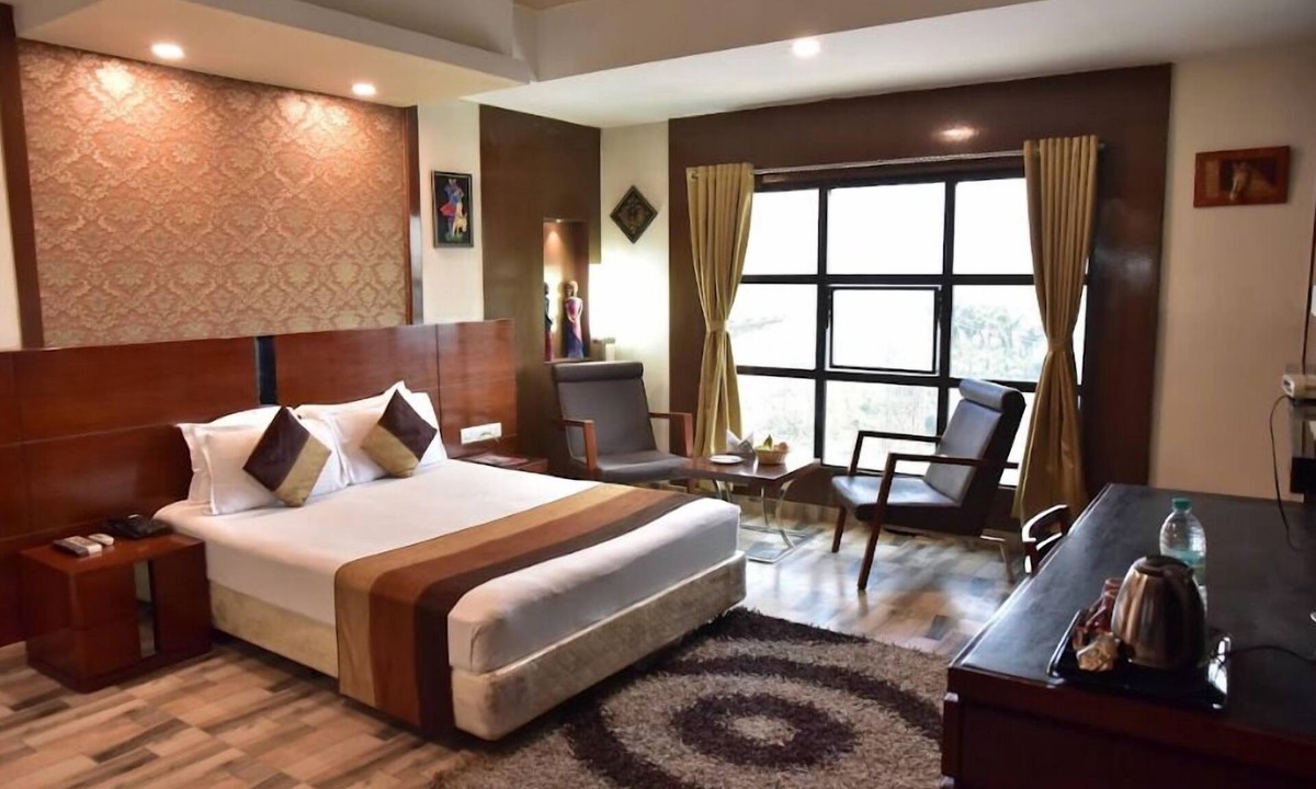 Kalyani Hotel | Hotel Ambassador Chocolate Inn Kalyani