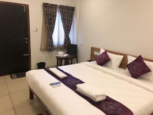 Devanahalli Hotel | Hotel Amulya Regency