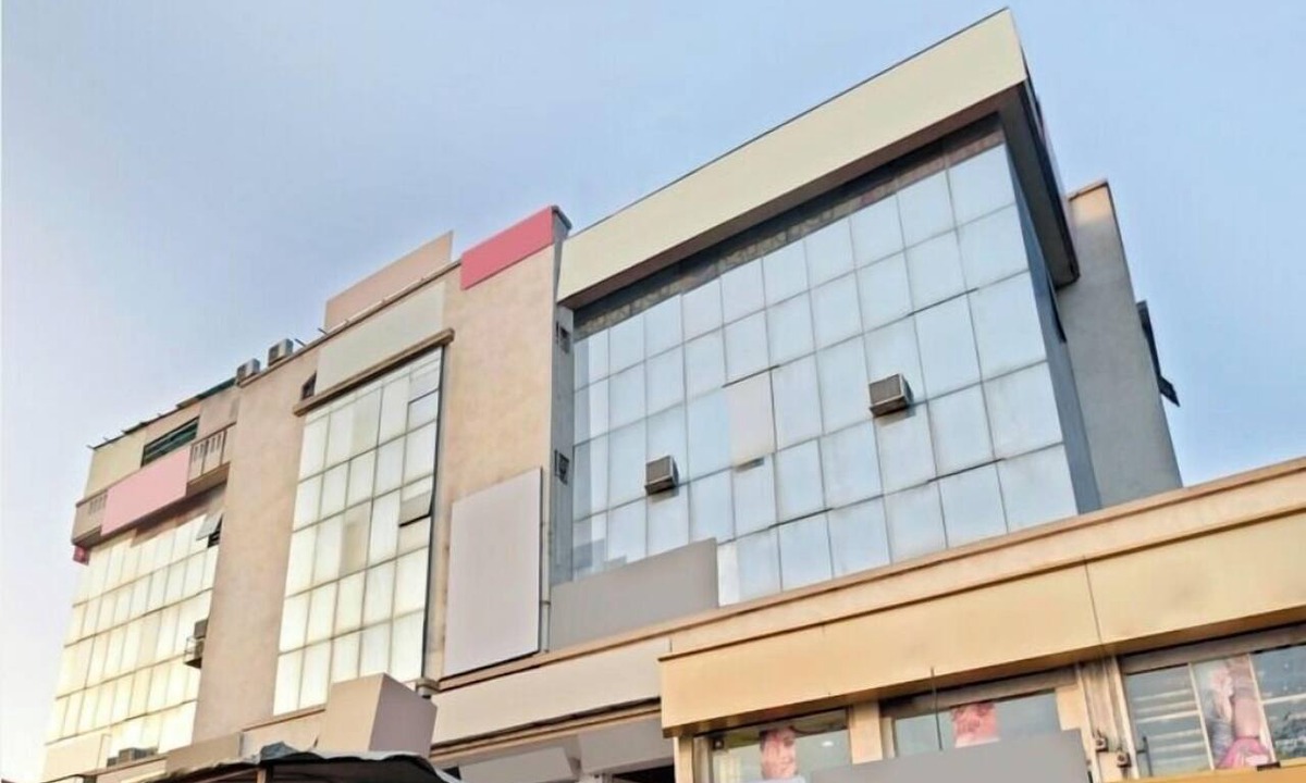 Chandkheda Hotel | Hotel Anjali Palace