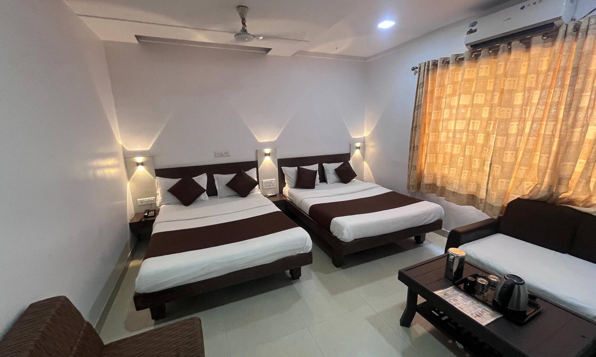 Mahabaleshwar Hotel | Hotel Anupam
