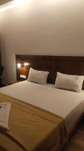 Pune Hotel | Hotel Anvisha Executive