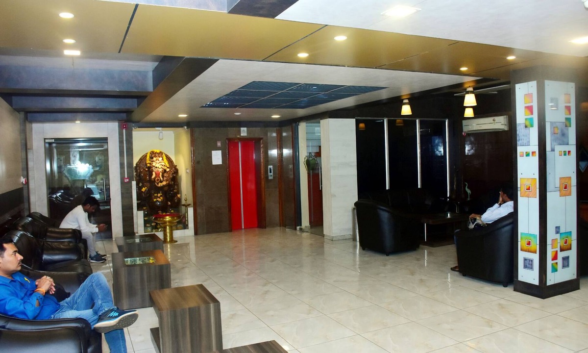 Bhubaneshwar Hotel | Hotel Arya Palace