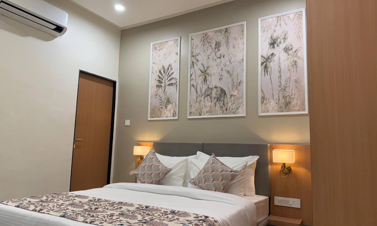 Gayariawas Hotel | Hotel Aura By Arihant