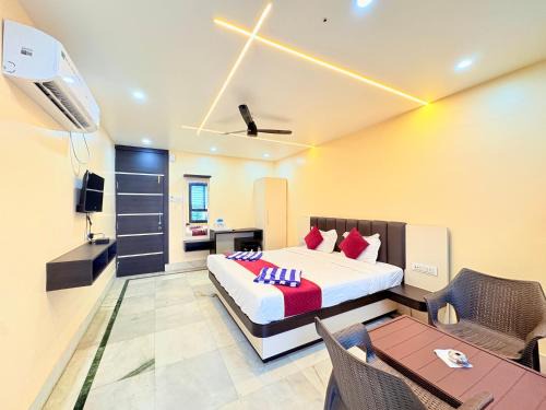 Tarapith Hotel | Hotel Bina Pani Tarapith
