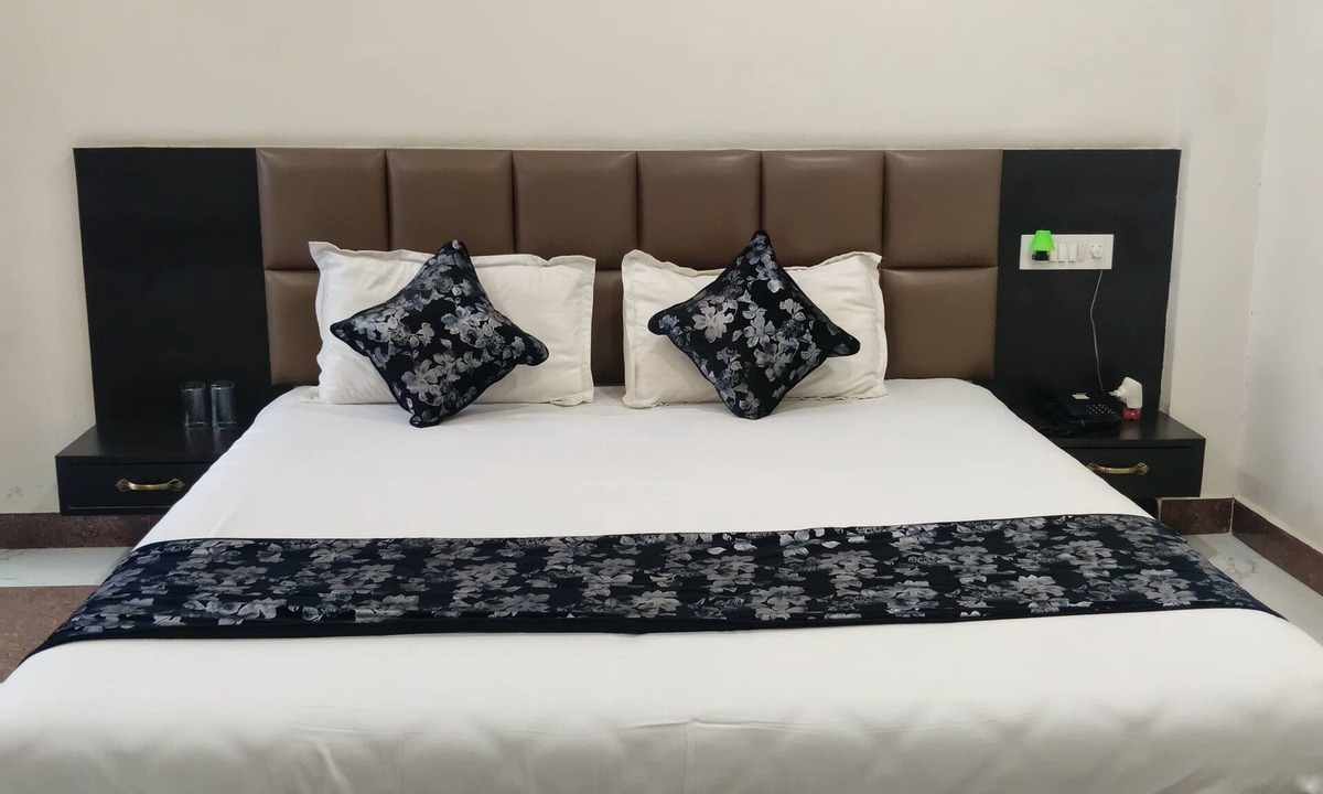 Sehore Hotel | Hotel Blue Star