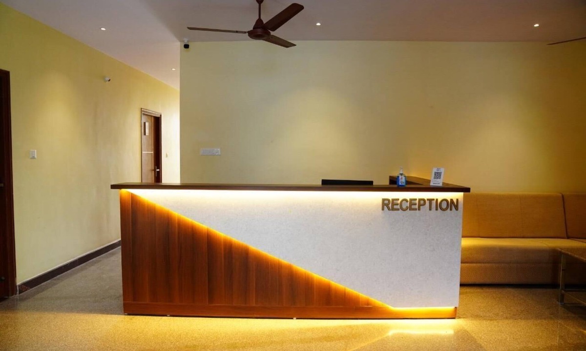 Tirupati Hotel | Hotel Chakrie Residency New