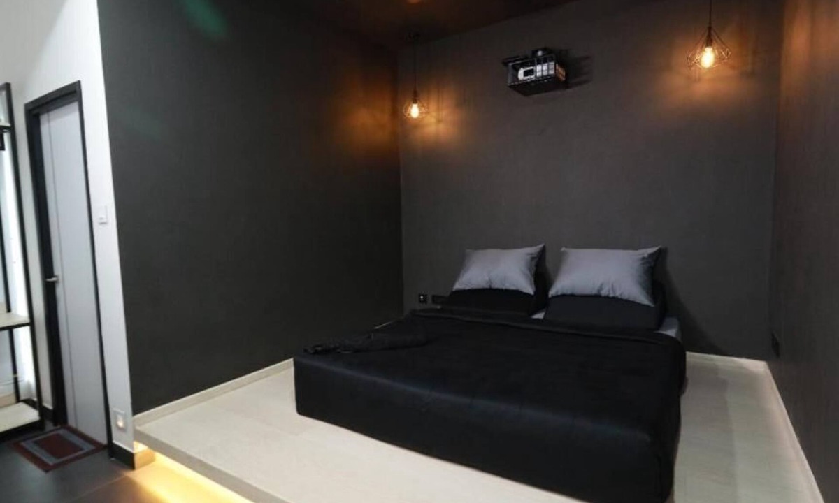 Gandhipuram Hotel | Hotel Cineplex
