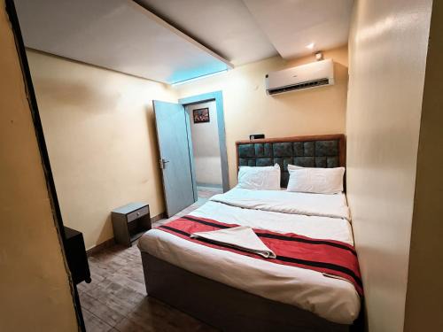 Jamshedpur Hotel | Hotel CLOUDS INN