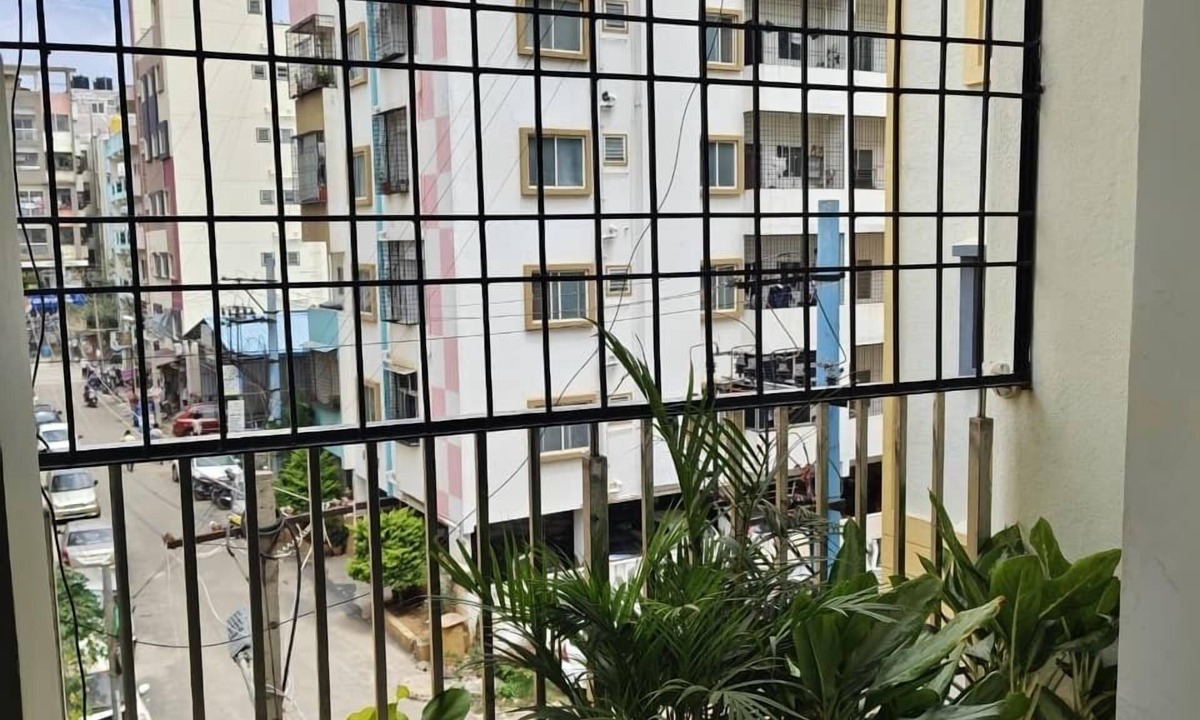 Electronics City Hotel | Hotel Dhanish Comfort