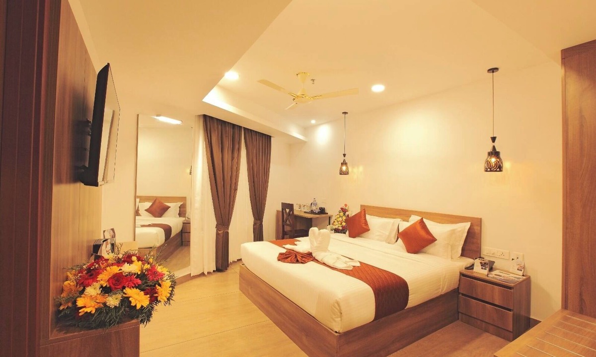 Karunagappally Hotel | HOTEL DIAMOND FORT