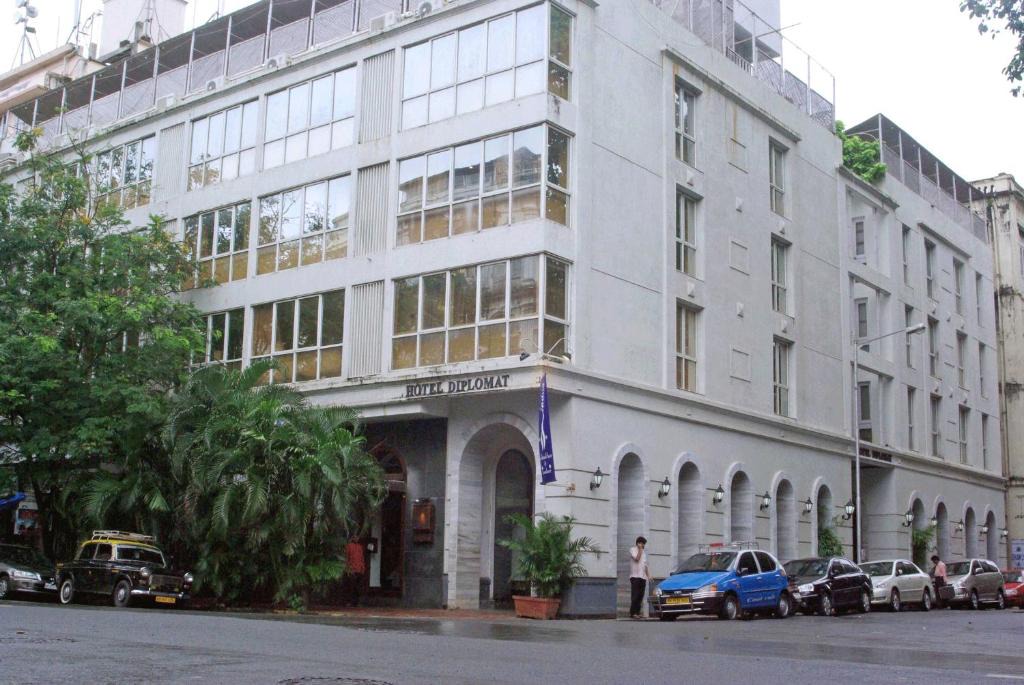 Wellington Pier Hotel | Hotel Diplomat, Colaba