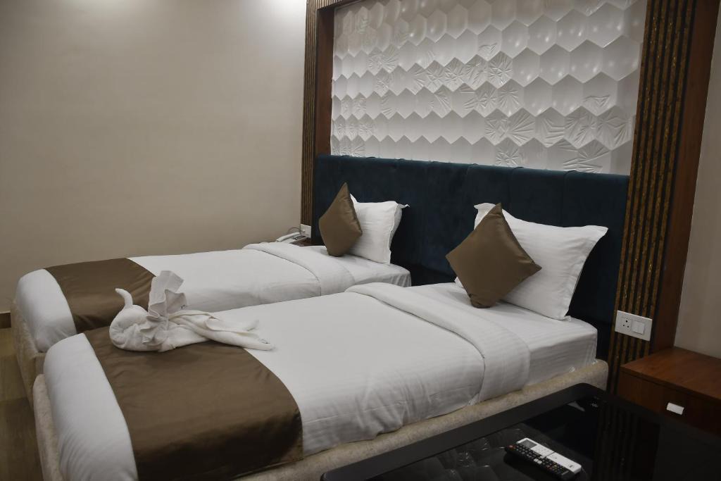 Asansol Hotel | HOTEL EDEN GARDEN