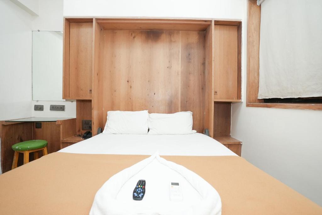 J B Nagar Hotel | Hotel Elegance Nx