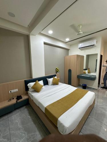Kalol Hotel | Hotel Embassy Inn