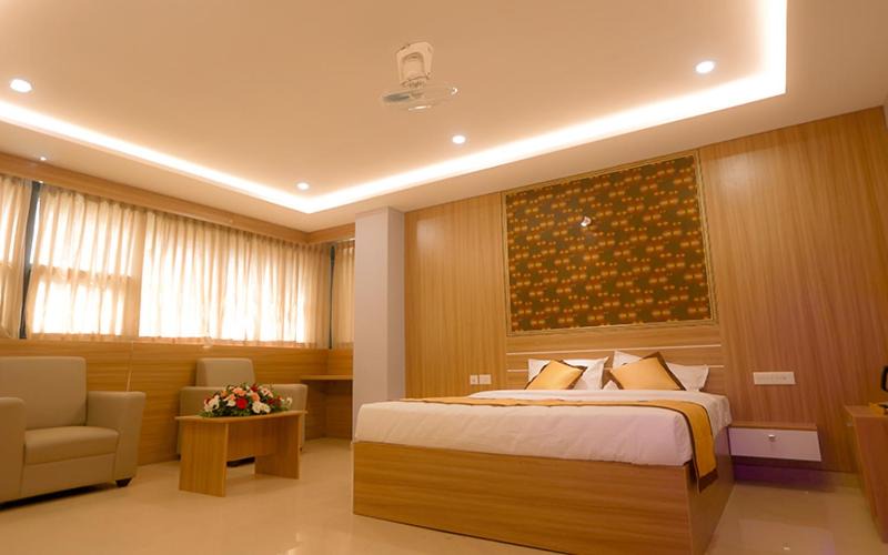 Kanhangad Hotel | Hotel Emirates