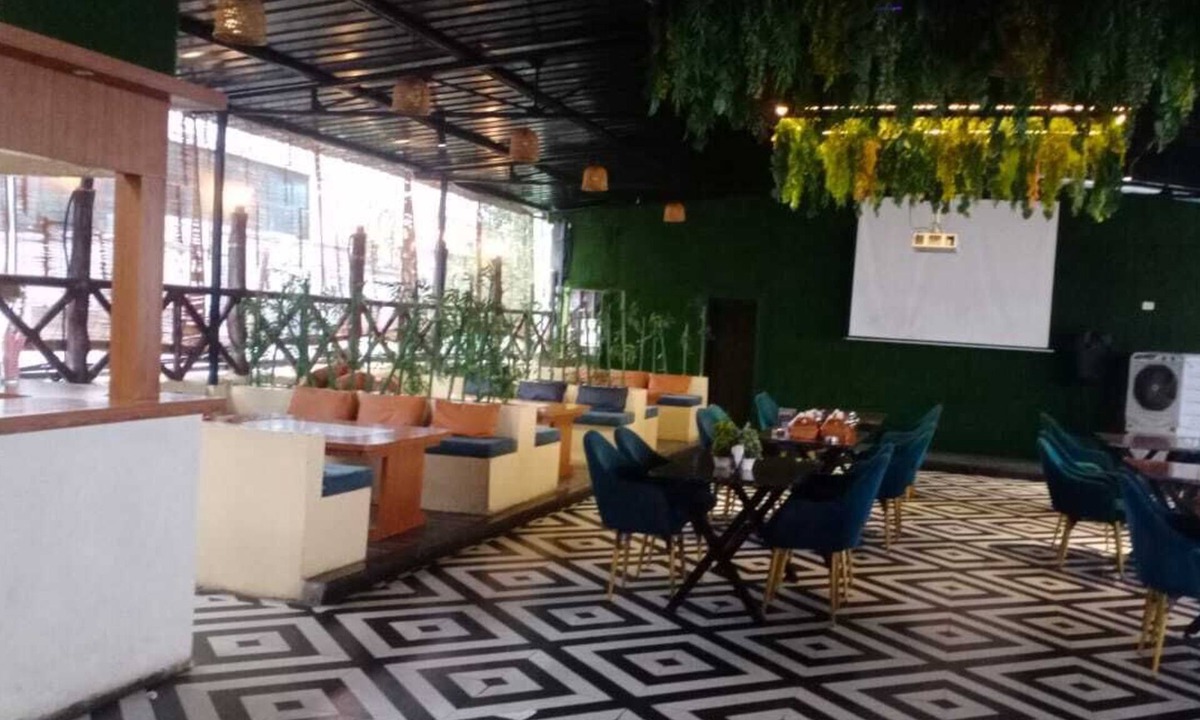 South Tukoganj Hotel | Hotel Enigma Indore