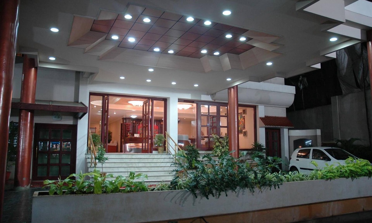 Thanjavur Hotel | Hotel Gnanam
