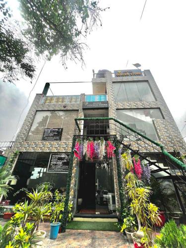Vasundhara Hotel | Hotel Golden Stone