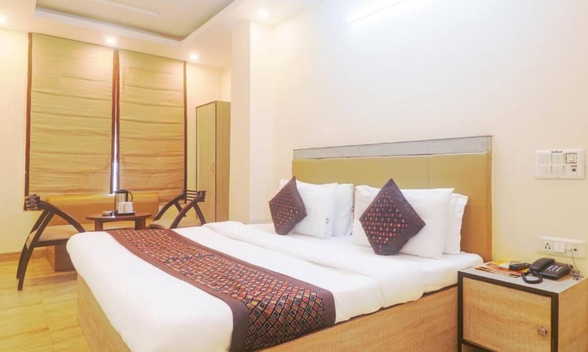 Karol Bagh Hotel | HOTEL GRACE