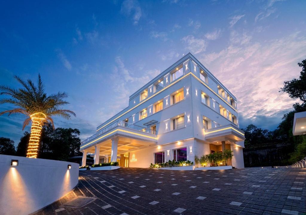 Changanacherry Hotel | Hotel Grand Avenue