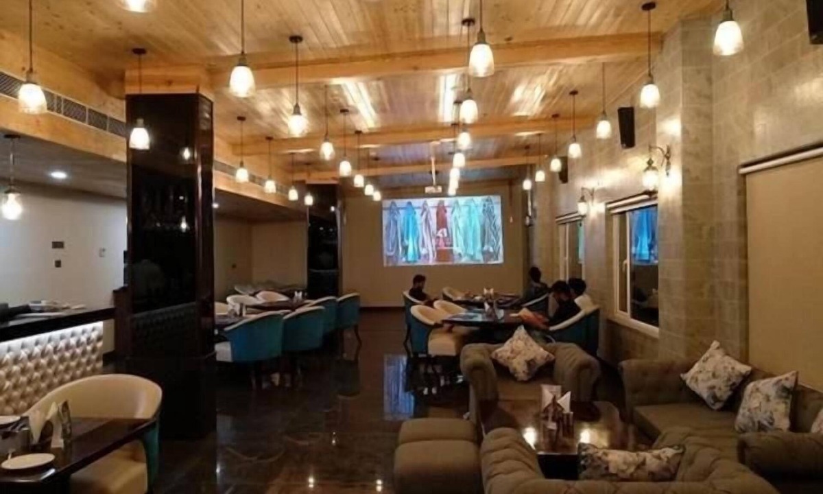 Sitapura Hotel | Hotel Grand Maple