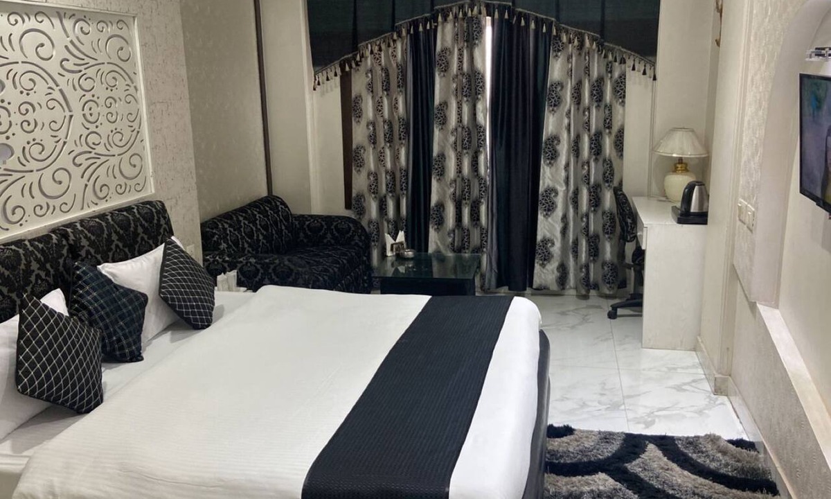 Moradabad Hotel | Hotel Grand Sai - Moradabad, Uttar Pradesh