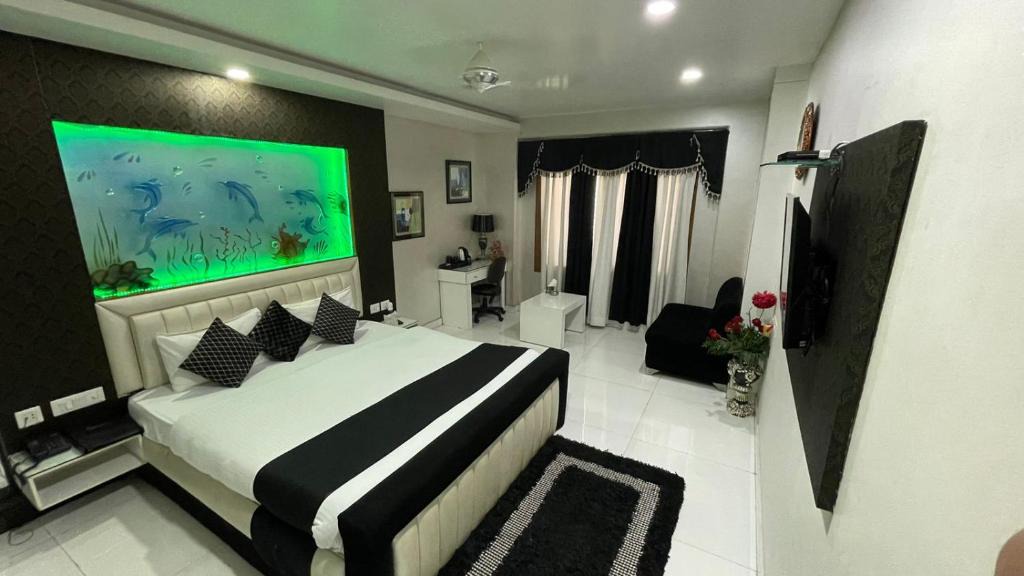 Moradabad Hotel | Hotel Grand Sai - Moradabad, Uttar Pradesh