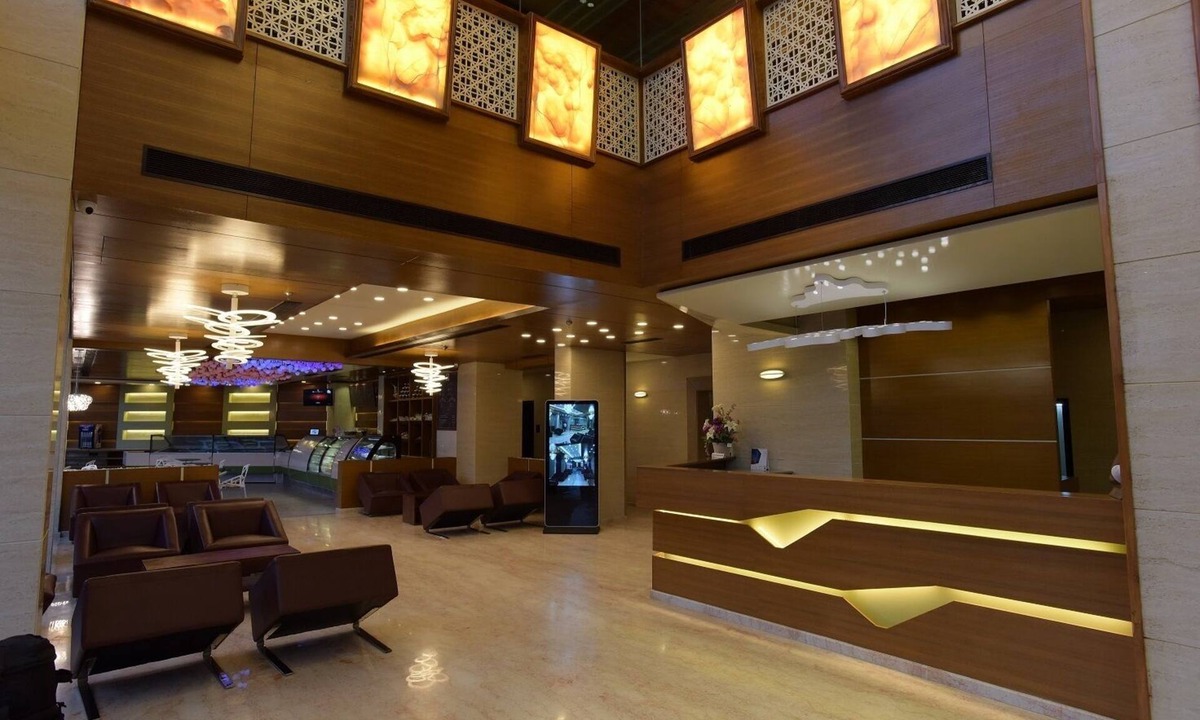 Anand Hotel | Hotel H