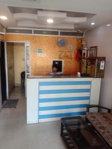 Sector 42 Hotel | Hotel Harry Sangam