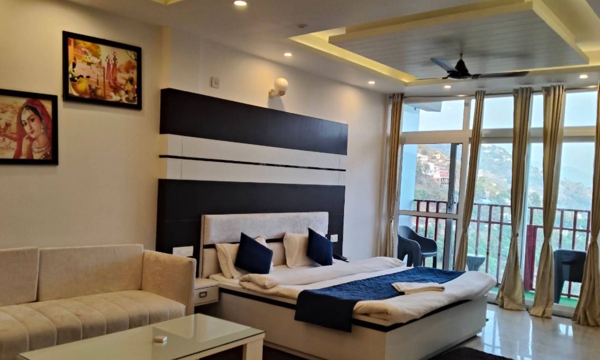 Bhowali Hotel | Hotel Haya Palace View King