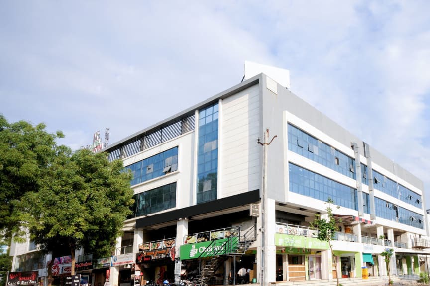 Gandhinagar Hotel | Hotel Hillton Inn
