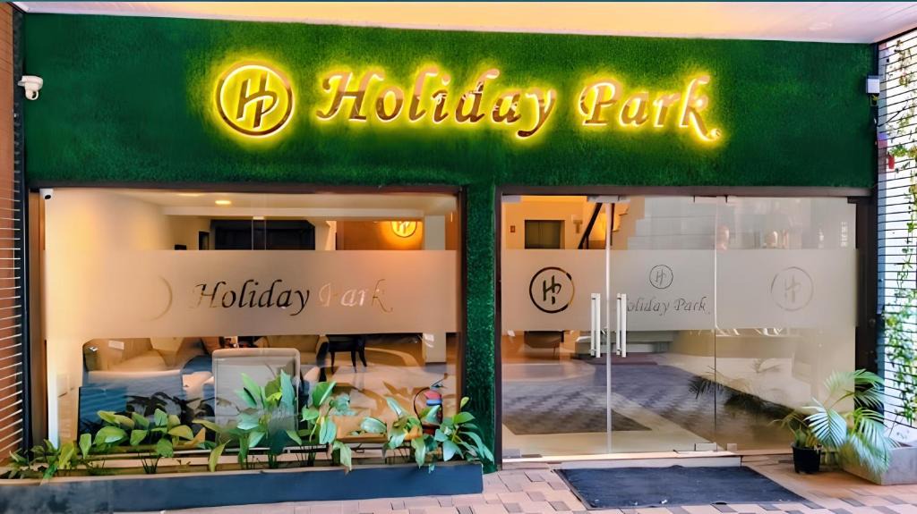Thalassery Hotel | Hotel Holiday Park,Thalassery