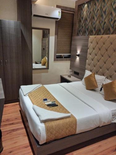 Masjid Bandar Hotel | Hotel Imperial Near Crawford Market & CSMT station