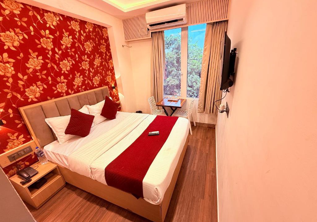 Nilje Gaon Hotel | Hotel Iris Inn - Near Lodha Palava, Dombivali