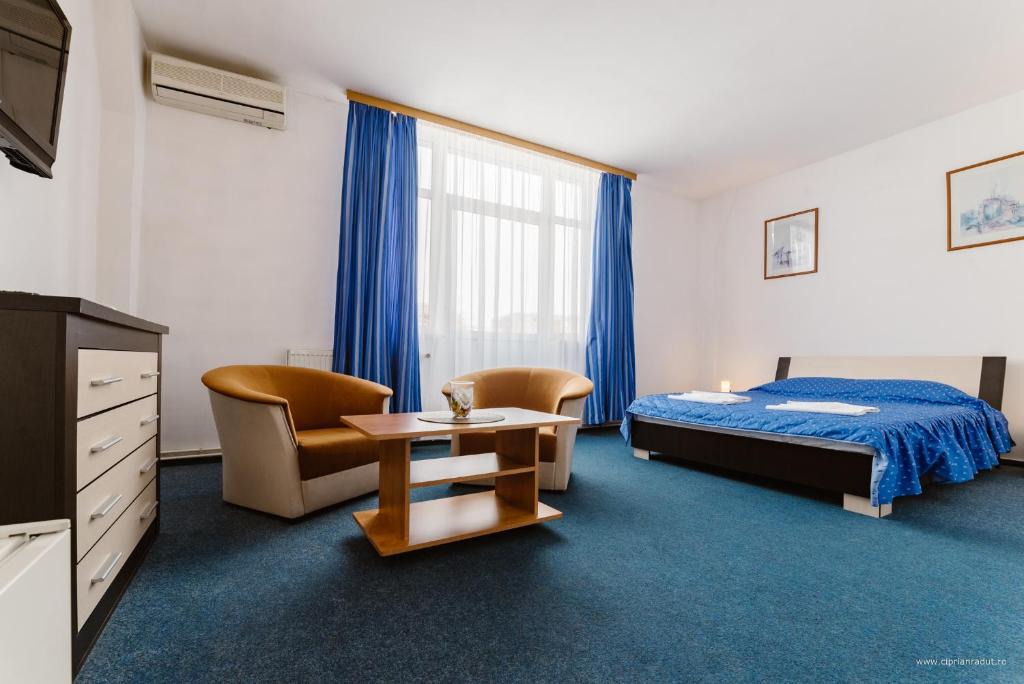 Tirnaveni Hotel | Hotel Iris