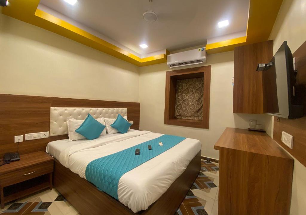 Masjid Bandar Hotel | Hotel Jodiya - Near CST