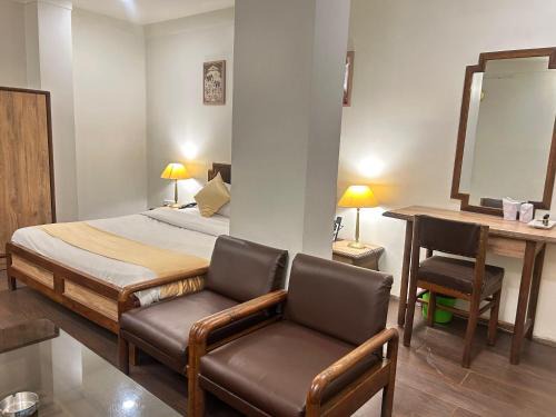 Jabalpur Hotel | Hotel Kartik