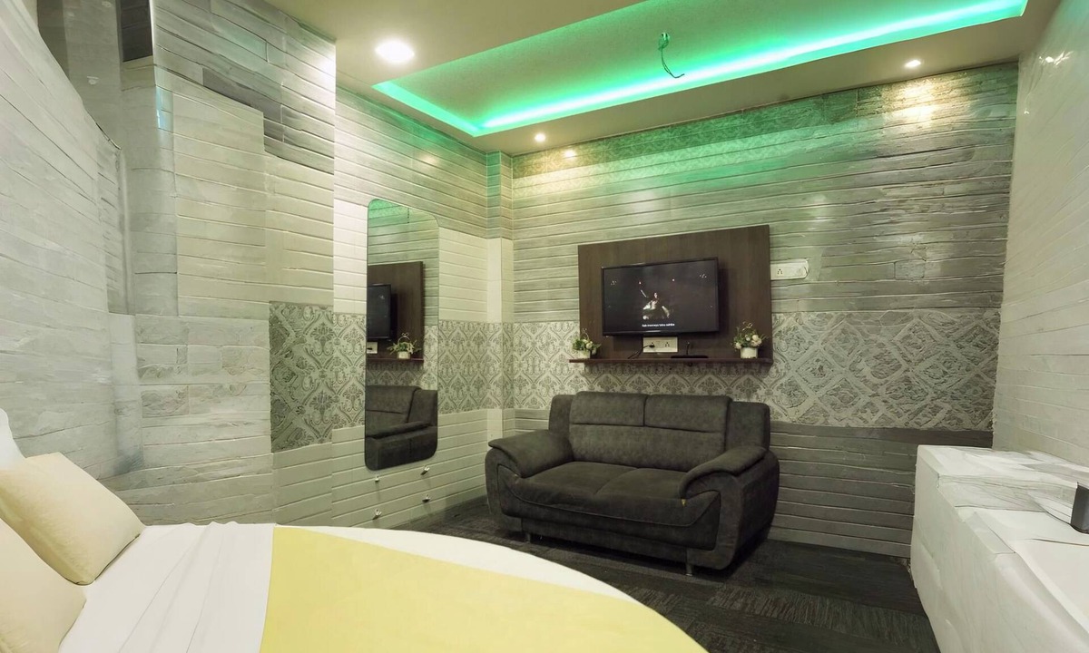 Rajkot Hotel | Hotel KDM