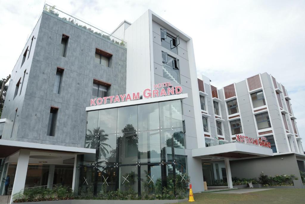 Aymanam Hotel | Hotel Kottayam Grand