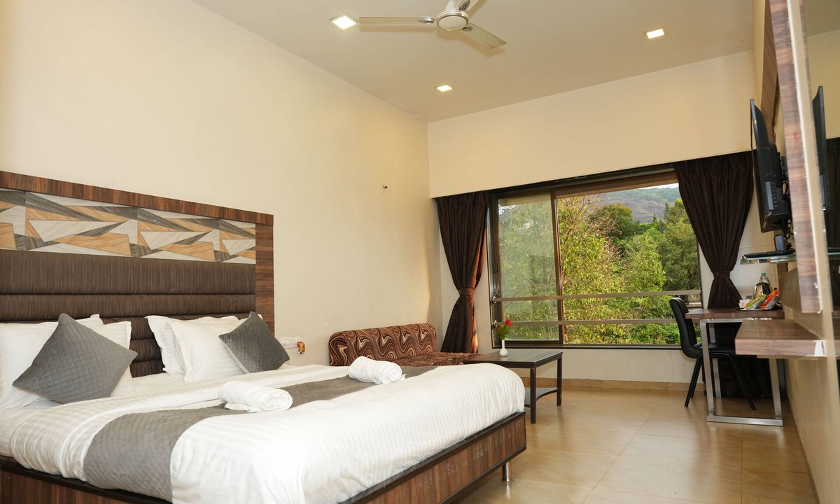 St.Stanislaus Villa Hotel | Hotel Lalit Inn Lonavala
