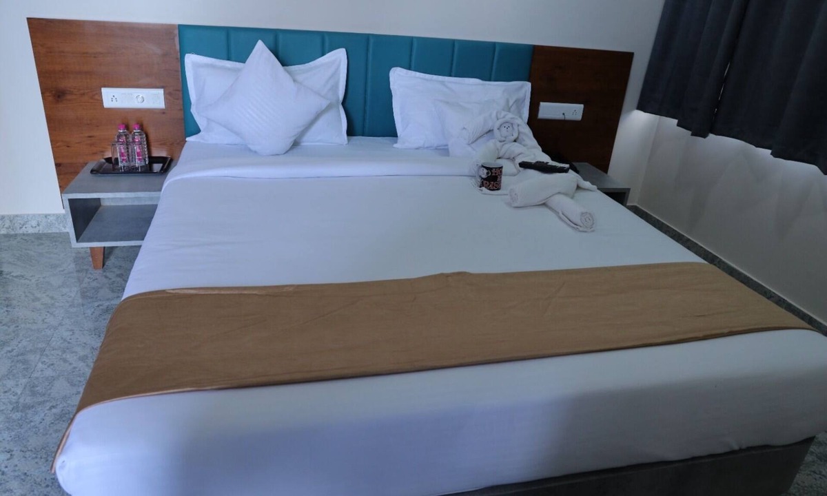 Dwarka Hotel | Hotel Lord Krishna