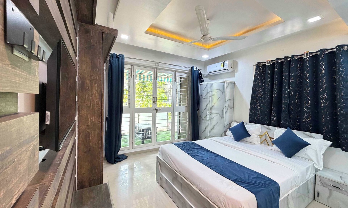 Balewadi Hotel | Hotel Lotus